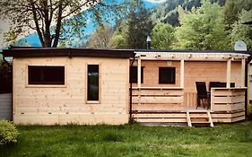 Mountainview Lodge - Chalet Im Zillertal Direkt Am 5 Sterne Campingplatz Aufenfeld Mit Hallenbad Und Sauna
